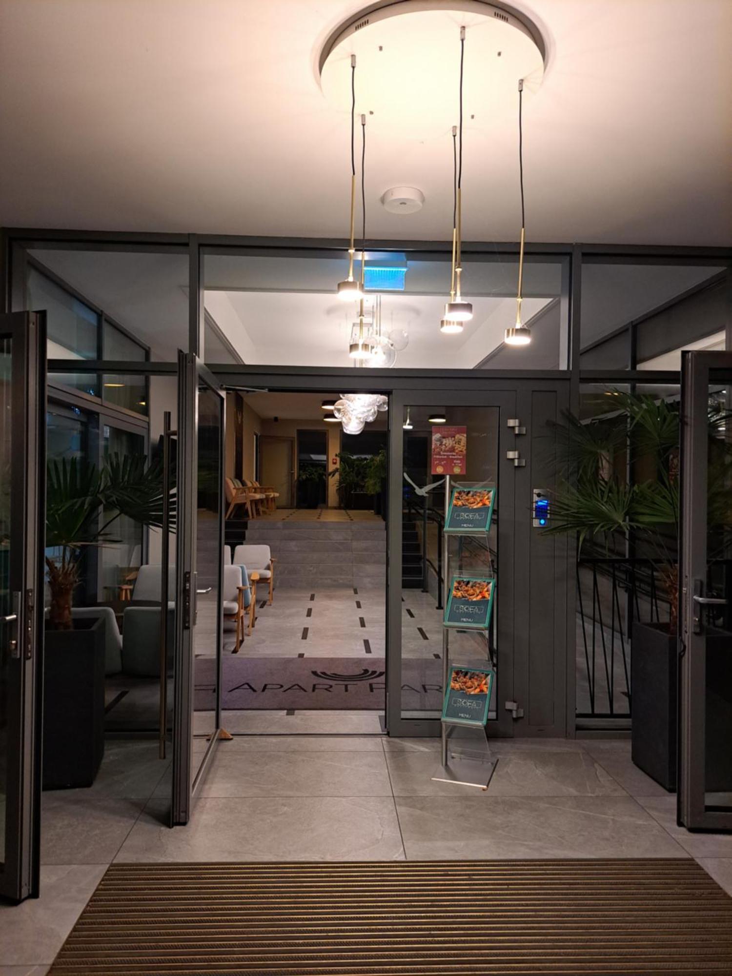 Rubus 305 Sofii - Miejsce Parkingowe W Cenie Apartment ชวีโนวิชแจ ภายนอก รูปภาพ